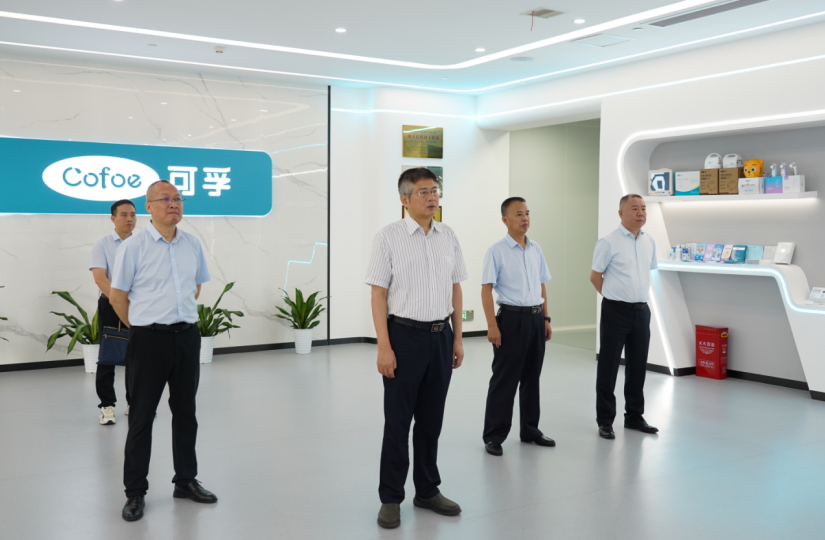 湖南省药品监督管理局领导组莅临hjc888黄金城医疗调研指导
